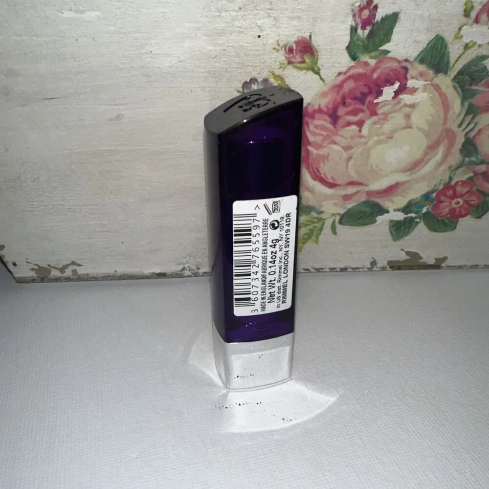 RimmelL London Moisture Renew Lipstick 705 LETS GET NAKED nicked
